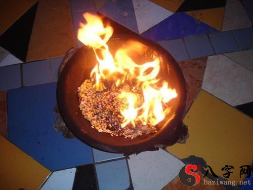 梦见火越来越大